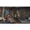 PS3 The Last of Us CZ Ellie otevírá poklop v opuštěném domě zatímco Joel ji kryje